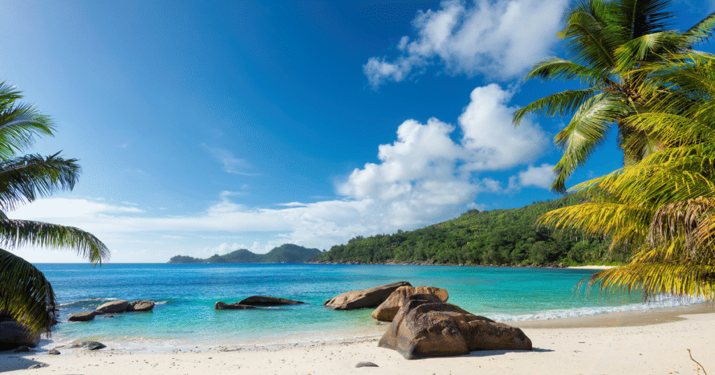 travelsolaces.comt 2025 06 14T171448.581